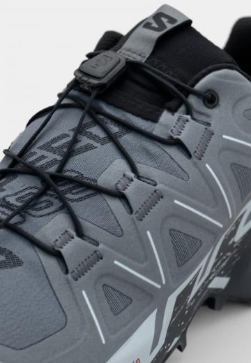 Беговые кроссовки