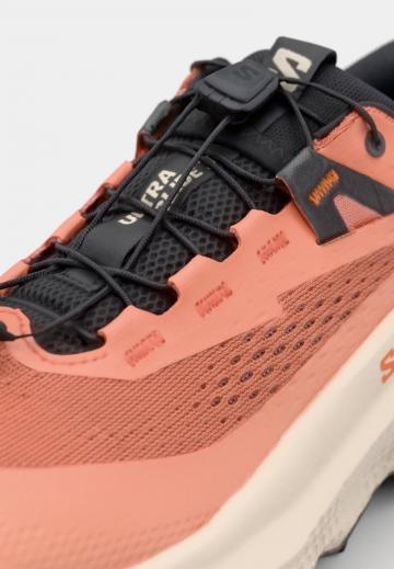 Беговые кроссовки