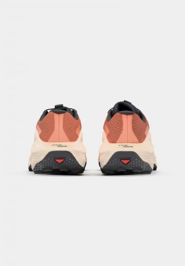 Беговые кроссовки