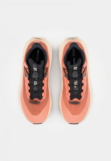 Беговые кроссовки