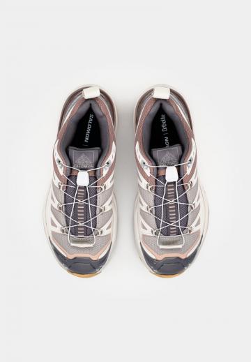 Походная обувь