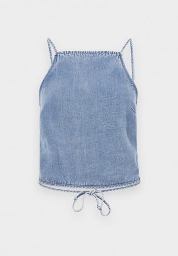 Топ на бретельках