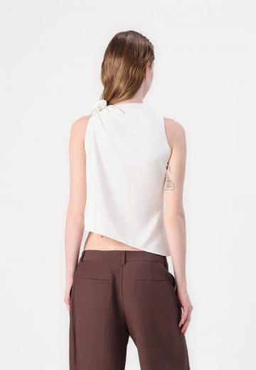 Блузка без рукавов