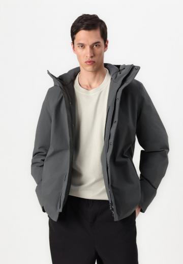 Куртка-дождевик