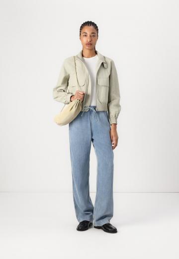 Свободные джинсы