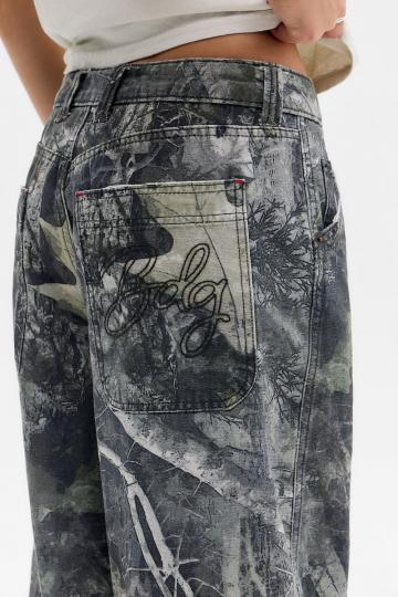 Свободные джинсы