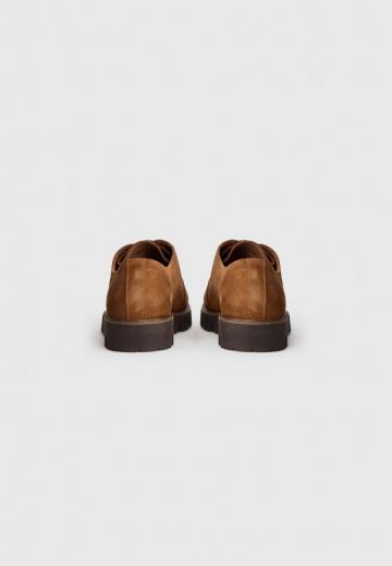 Ботинки на шнуровке