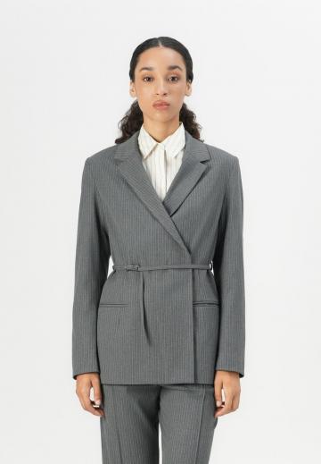 Длинный блейзер