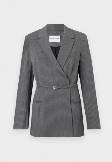 Длинный блейзер