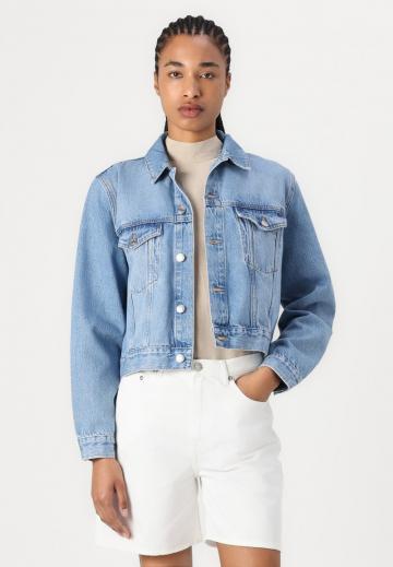 Джинсовые шорты