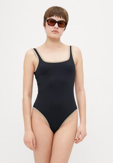 Слитный купальник