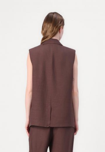 Длинный жилет