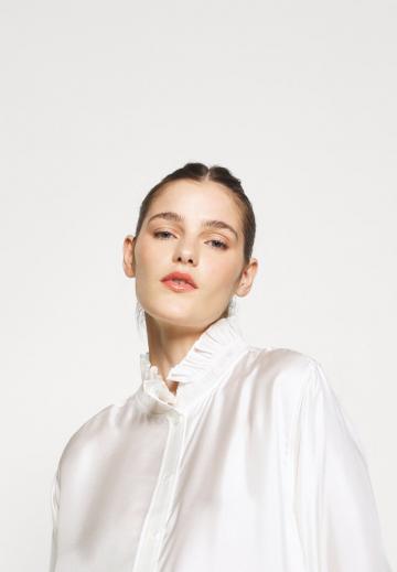 Шелковая блузка