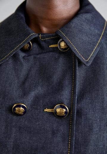 Короткий блейзер