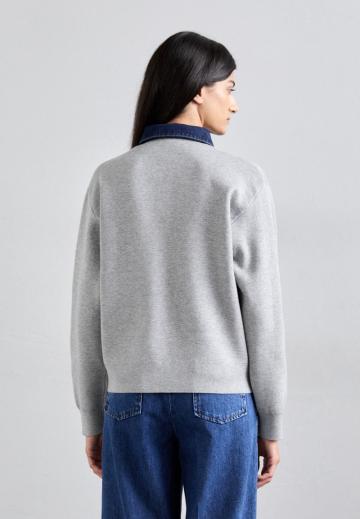 Пуловер с воротником поло