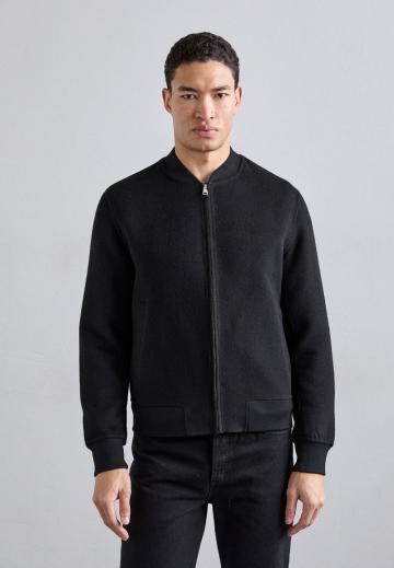 Куртка бомбер