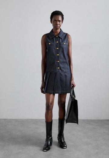 Короткое платье