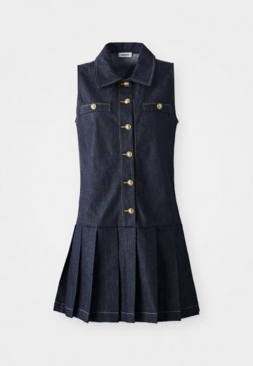 Короткое платье