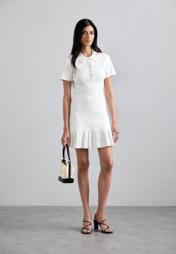 Вязаное платье