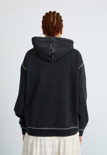 Пуловер с капюшоном