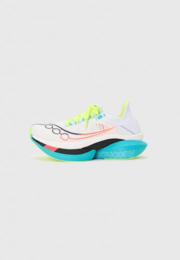 Беговые кроссовки