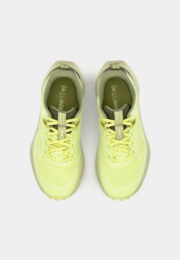 Беговые кроссовки