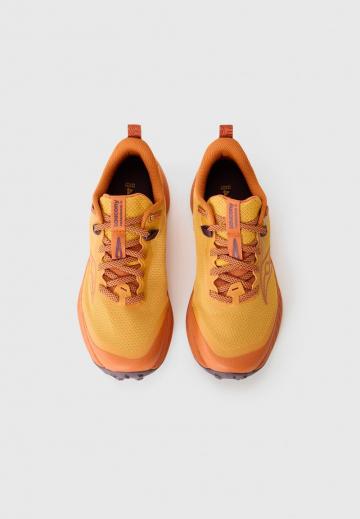 Беговые кроссовки