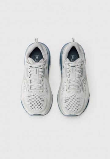 Беговые кроссовки