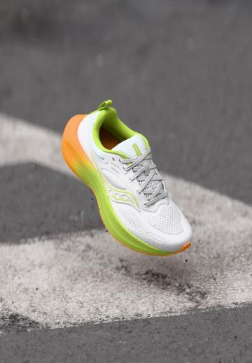 Беговые кроссовки