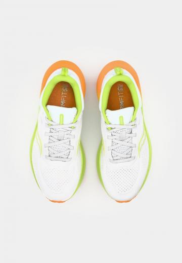 Беговые кроссовки