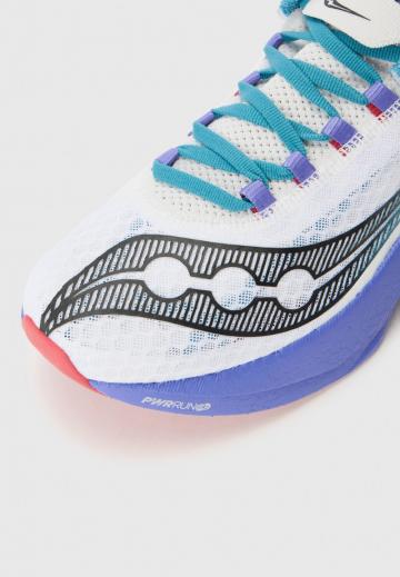 Беговые кроссовки