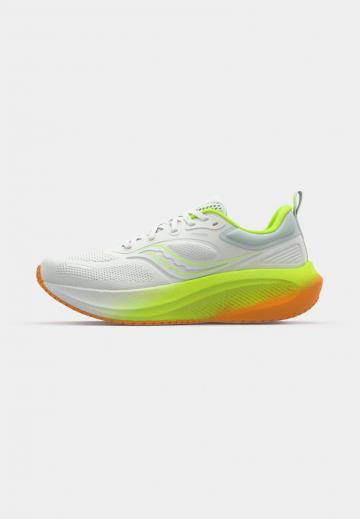 Беговые кроссовки