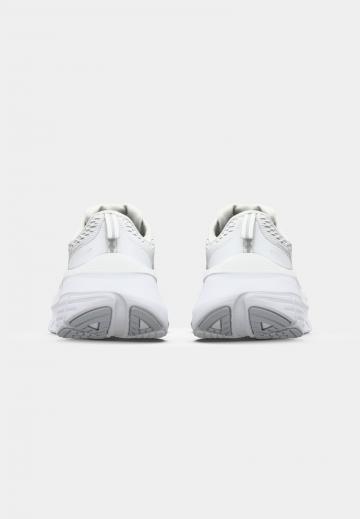 Беговые кроссовки