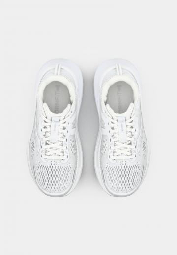 Беговые кроссовки