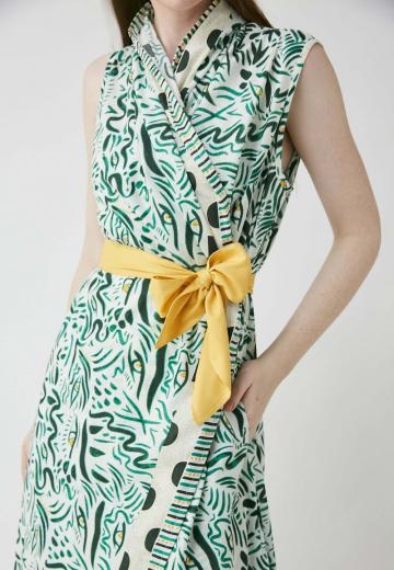 Длинный жилет