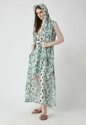 Длинный жилет