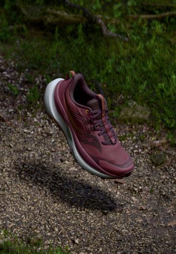 Беговые кроссовки