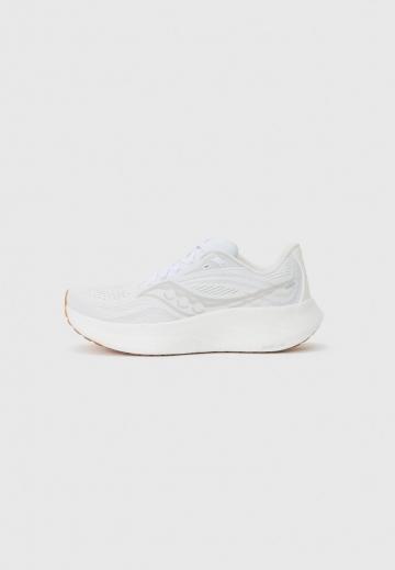 Беговые кроссовки