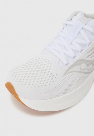 Беговые кроссовки