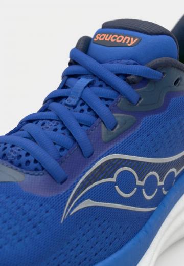 Беговые кроссовки