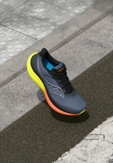 Беговые кроссовки