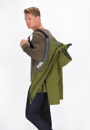 Зимняя куртка