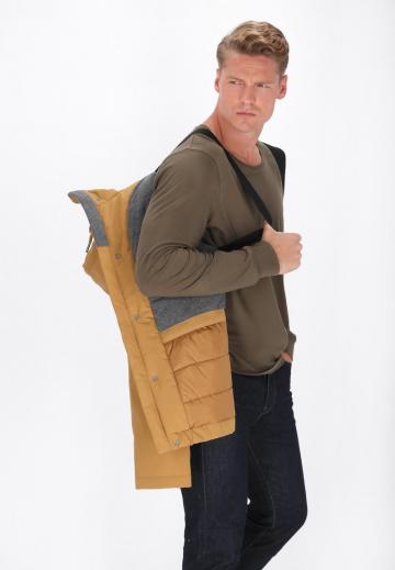 Зимняя куртка