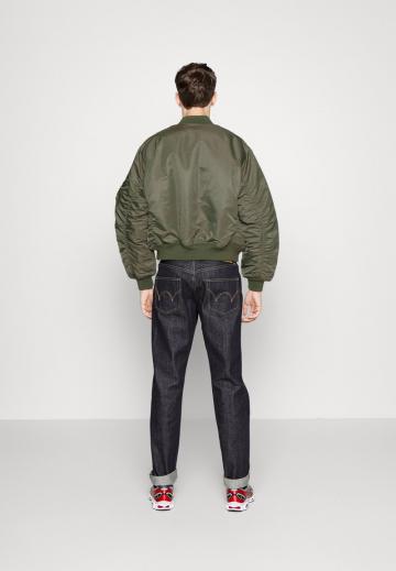 Куртка бомбер