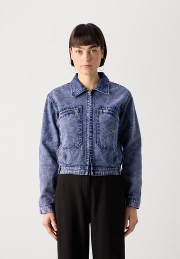 Джинсовая куртка