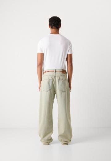 Свободные джинсы