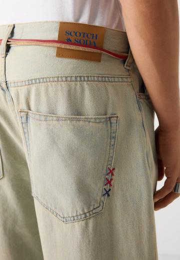 Свободные джинсы