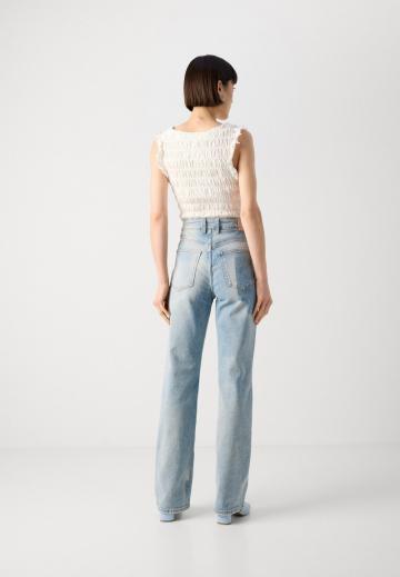 Клешеные брюки