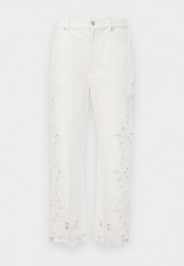 Джинсы бойфренда