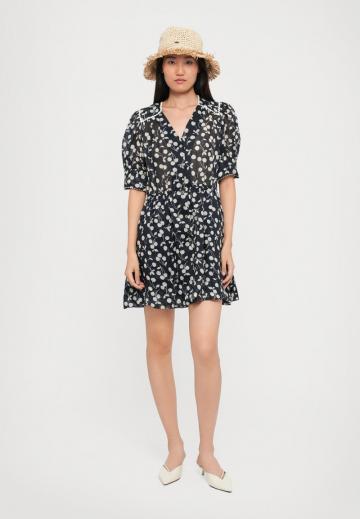 Короткое платье